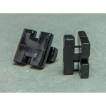 Kunststof nethaak vlak vierkant zwart 8mm