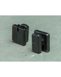 Kunststof nethaak vlak vierkant zwart 11mm